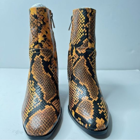 Steve Madden Womens Dallas Yellow Snake Ankle Boots Heels Size 6 New Boho - Picture 2 of 9